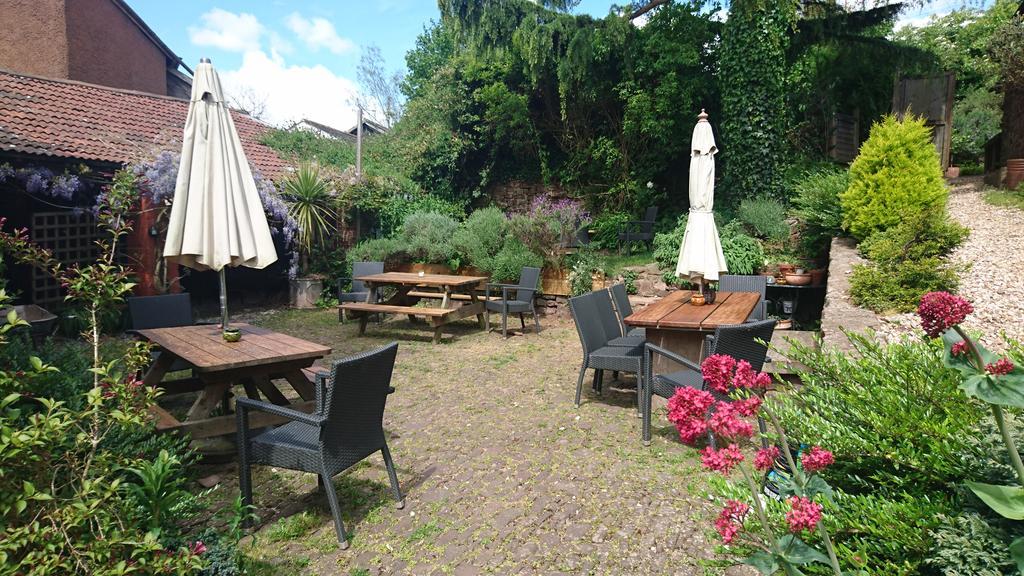 The Lamb Inn 크레디톤 외부 사진