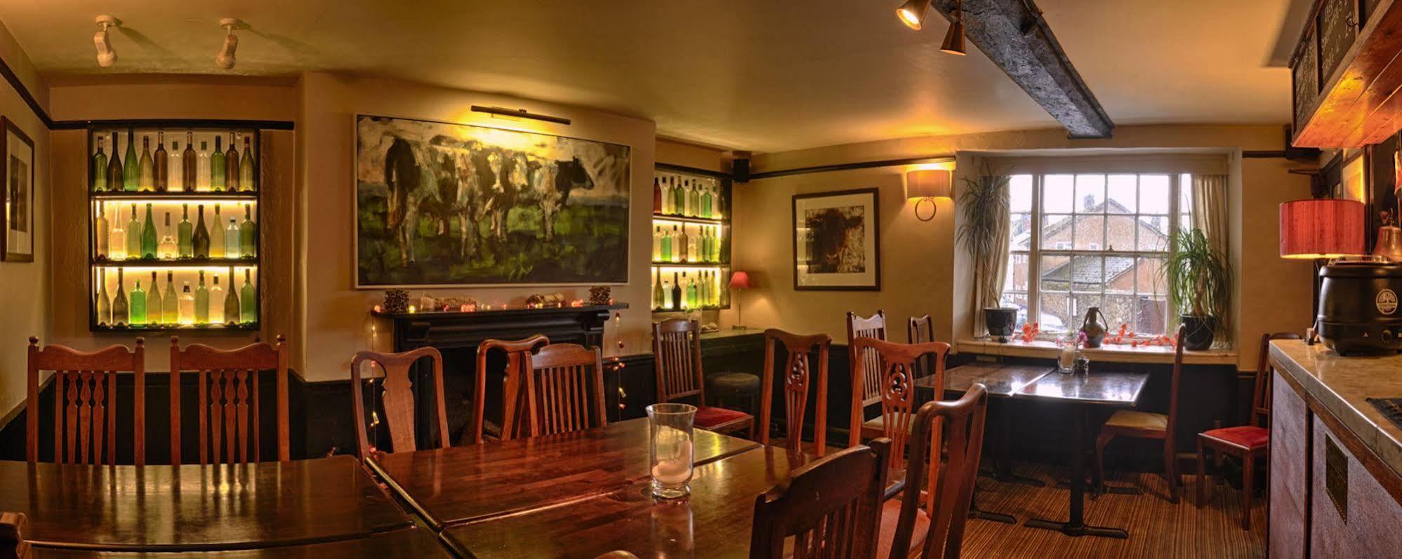 The Lamb Inn 크레디톤 외부 사진