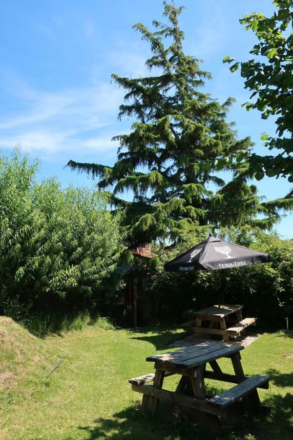 The Lamb Inn 크레디톤 외부 사진