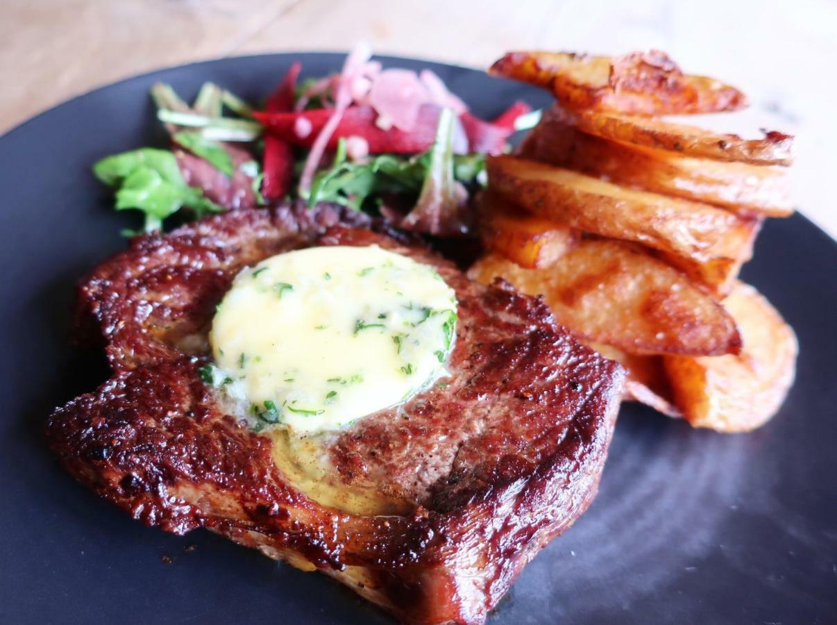 The Lamb Inn 크레디톤 외부 사진